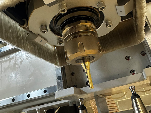 Spindle nose mounted dust blower on Excitech 9kW ISO 30 ATC spindle EK Series CNC router UK and Ireland