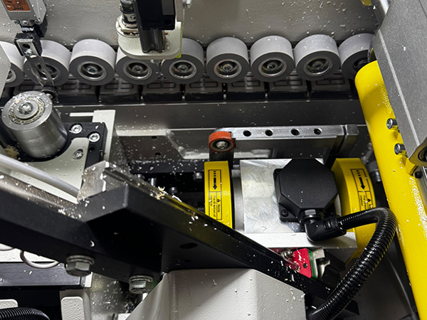 PowlTech PE3 single-motor end cutting unit with twin saws for UK joinery and shopfitting
